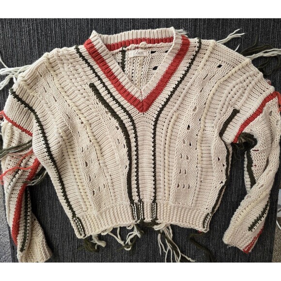 Elan Sweater Size Medium Knitted Cream Fringed Chunky Boho Style  V Neck Boxy - Picture 1 of 16